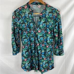 Love Potion Floral Button front Shirt Size Small